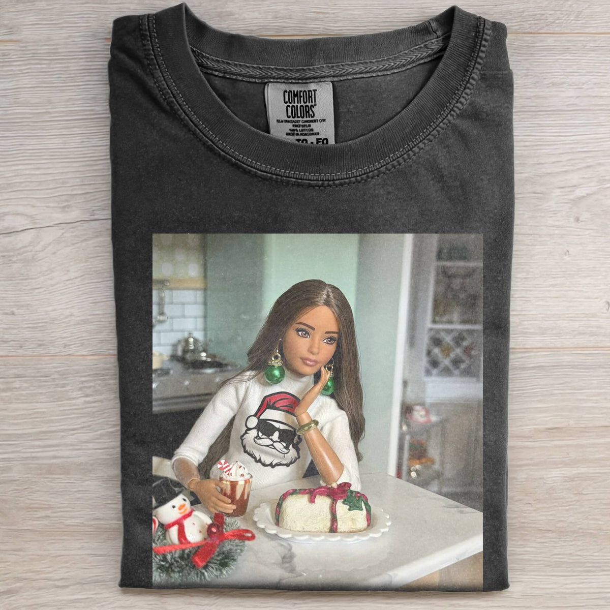 CHRISTMAS CAKE BARBIECORE MEME T-SHIRT