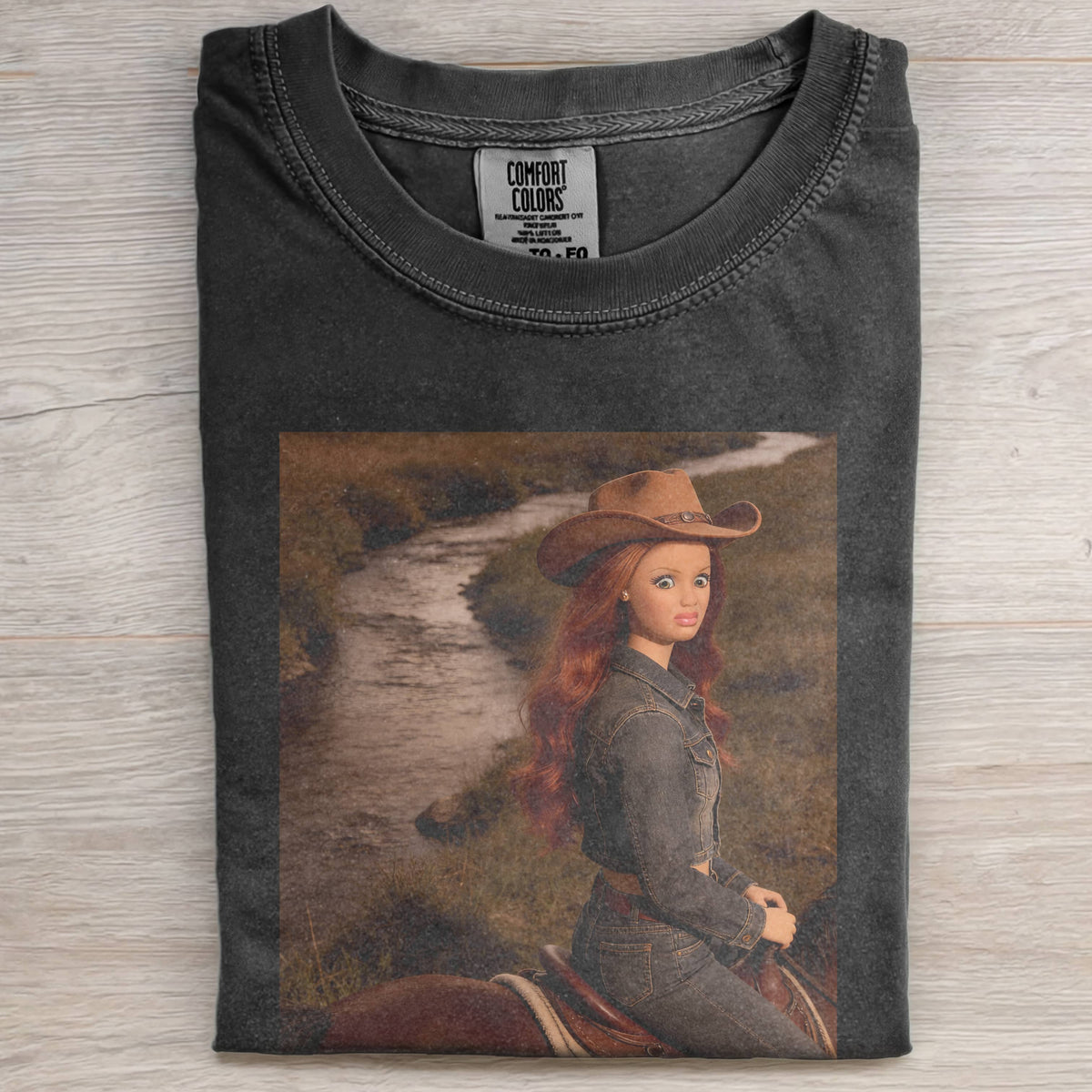 BARBIECORE WESTERN-STYLE VINTAGE T-SHIRT