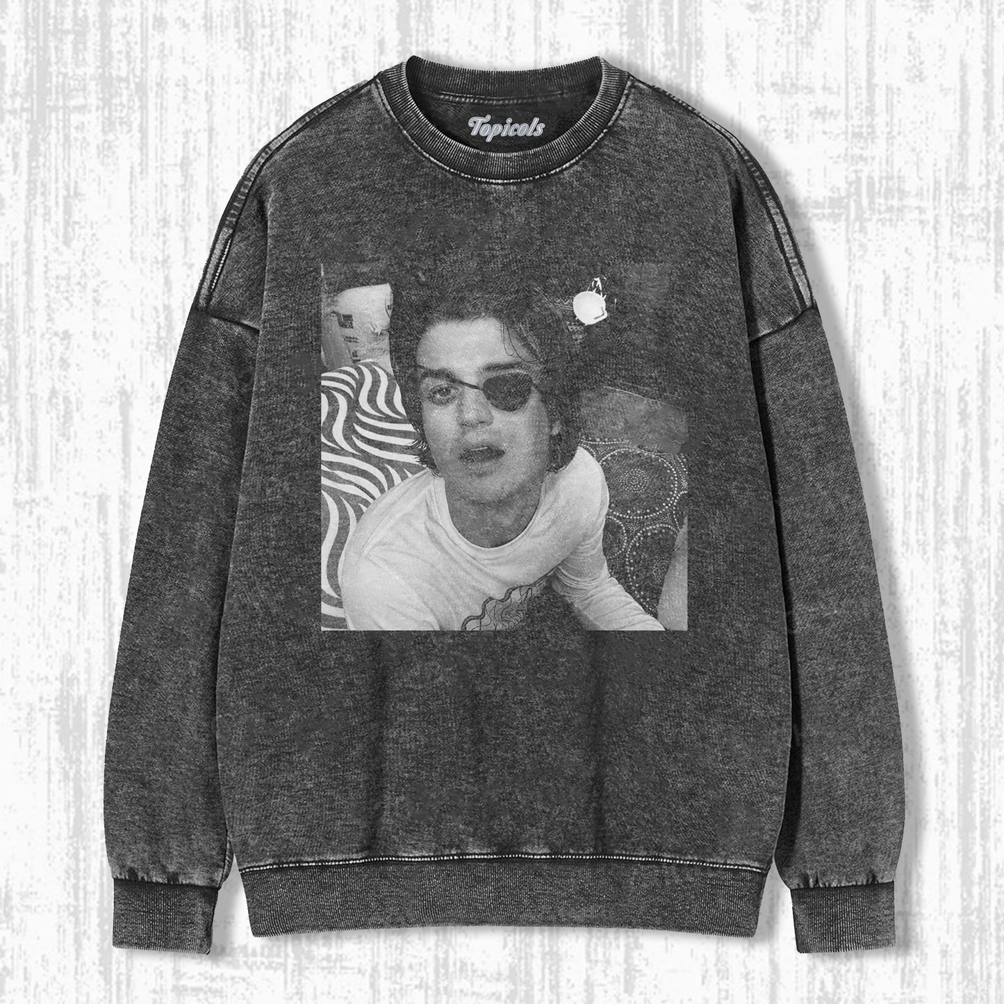 STRANGER THINGS T-SHIRT