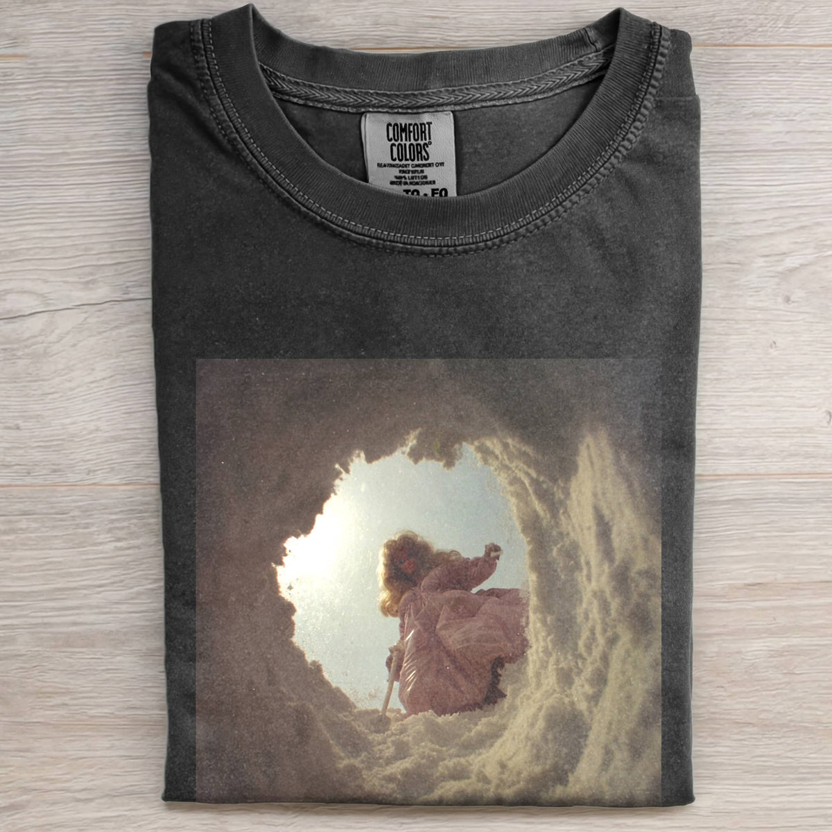 BARBIECORE T-SHIRT IN THE SNOW