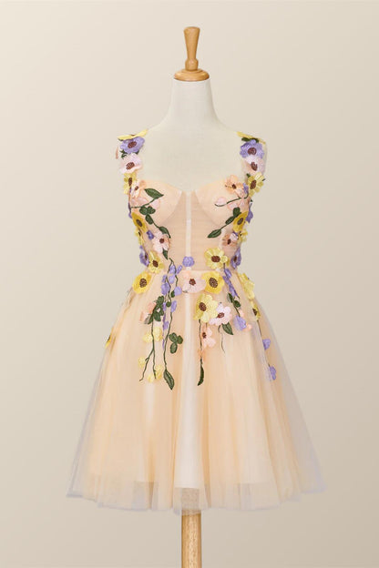 Robe courte en tulle champagne orné de fleurs 3D