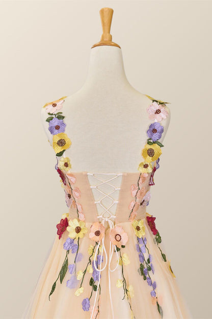 Robe courte en tulle champagne orné de fleurs 3D