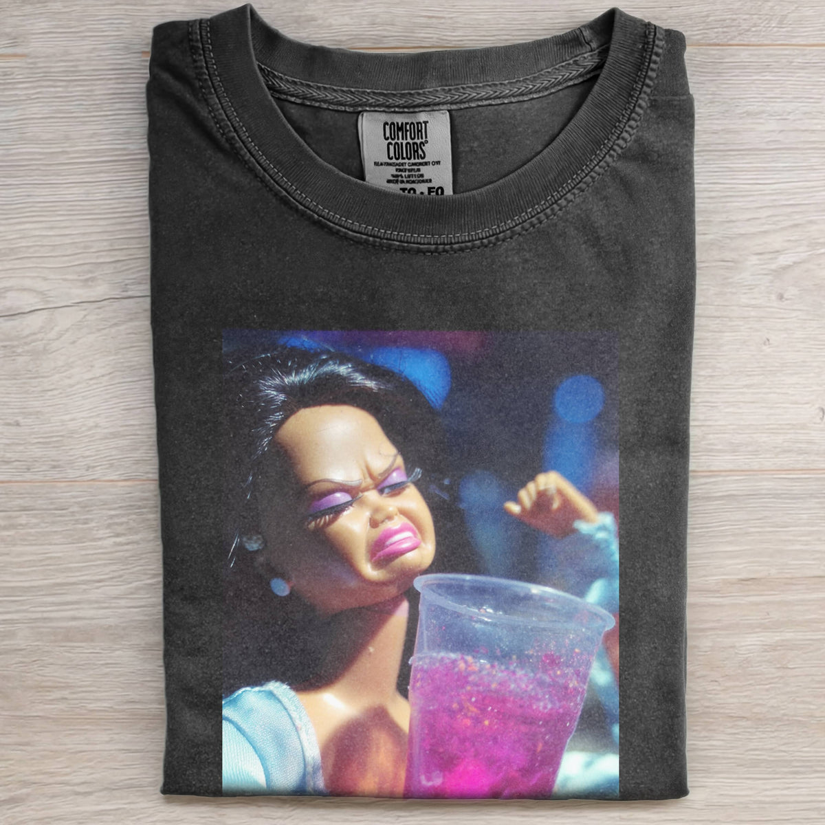 BLACK BARBIECORE PARTY DRINKING TEE